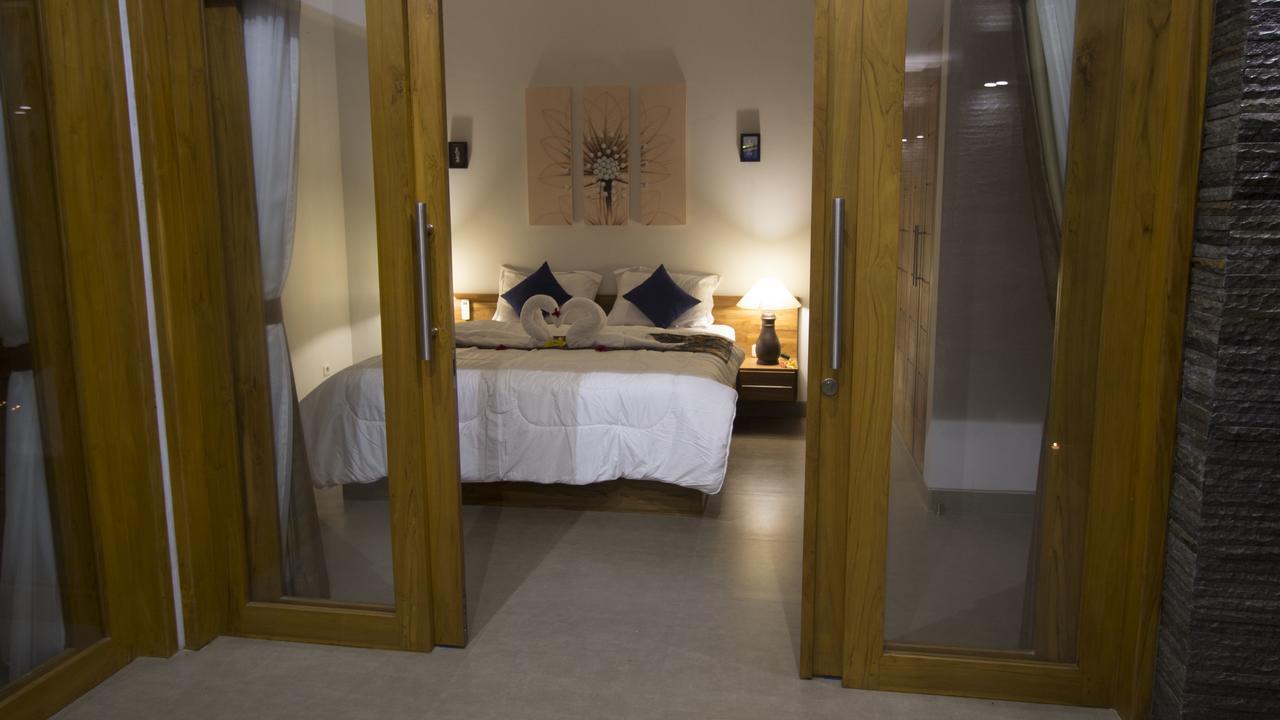 Geriya Amertha Sari Lovina Beach Extérieur photo